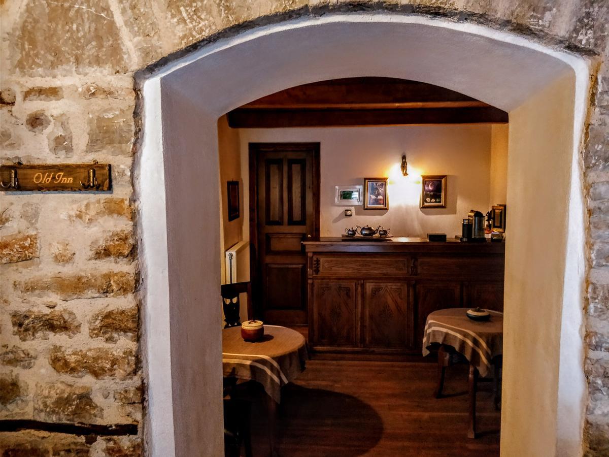Old Inn Gorianádhes Exteriör bild